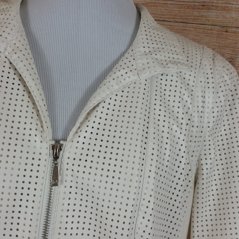 Laser Cut Jacket - Picture 2 of 8